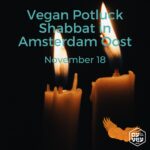 kaarsen met daarover veganistische potluck shabbat amsterdam oost 18 november 2022